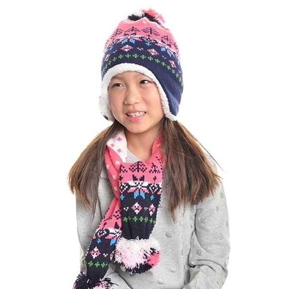 ▪️Cuddle Up Pom Pom and Beanie Set - Picture 5 of 5